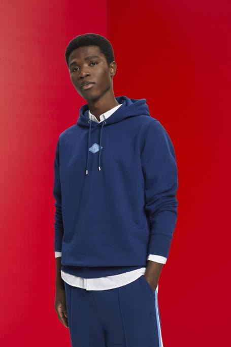 Esprit dressipluusid ja pusad mehed tint logoga rinnatrükiga kapuuts Z24R641